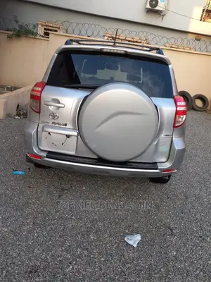 🚙 2010 Toyota RAV4 4x4 | Available in Ojodu - Spacious, Reliable SUV - Image 4