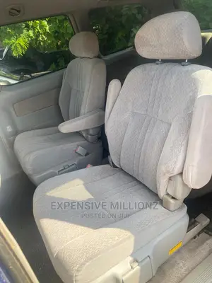 🚐 2002 Toyota Sienna LE | Family-Friendly Minivan in Ibadan - Low Mileage & Spacious - Image 5