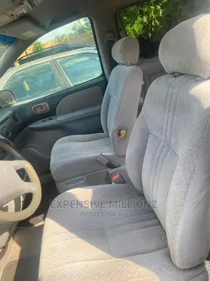 🚐 2002 Toyota Sienna LE | Family-Friendly Minivan in Ibadan - Low Mileage & Spacious - Image 4