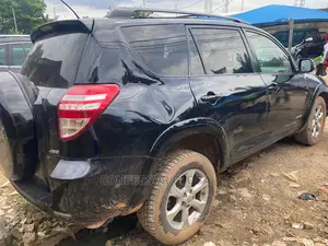 🚙 2010 Toyota RAV4 Family SUV | Available in Abuja - Low Mileage & Spacious - Image 4