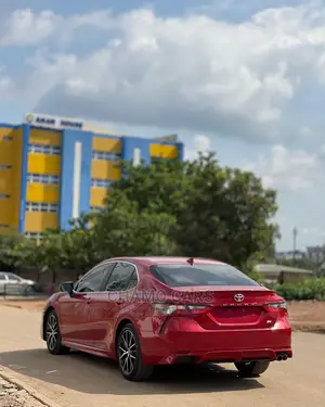 🚗 2021 Toyota Camry SE Red | Available in Abuja - Low Mileage, Family-Friendly - Image 5
