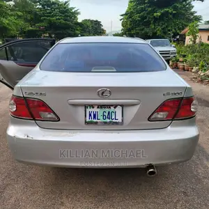 🚗 2003 Lexus Sedan | Available in Delta - Well-Maintained & Spacious - Image 4