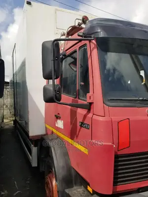 🚚 Mercedes-Benz 1520 Crane Truck | Available in Lagos - Reliable Workhorse with New Features - Image 4