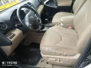 🚙 2010 Toyota RAV4 Reliable SUV | Available in Lagos, Ogba - Low Mileage & Spacious - Image 4