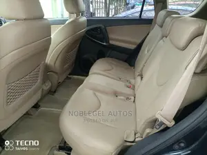 🚙 2010 Toyota RAV4 Reliable SUV | Available in Lagos, Ogba - Low Mileage & Spacious - Image 5