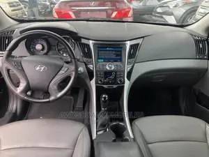 ๐ 2013 Hyundai Sonata Limited Edition | Available in Port Harcourt - Spacious & Well-Maintained - Image 5