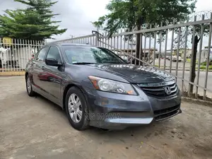 🚗 2011 Honda Accord Reliable Sedan | Available in Agege - Spacious & Well-Maintained - Image 3
