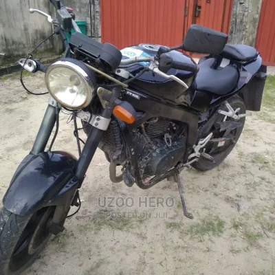 🏍️ 2012 Hyosung GT250R Sporty Motorcycle | Available in Lagos - Low Mileage & Well-Maintained