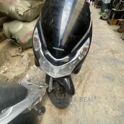 🏍️ 2015 Honda CBX Motorcycle | Available in Lagos Ojo - Low Mileage & Powerful