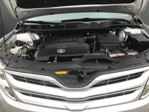🚙 Toyota Venza Limited SUV | Available in Ikeja - Low Mileage & Well-Maintained - Image 4