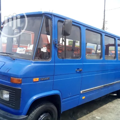 🚚 1998 Mercedes-Benz T2 Workhorse | Available in Lagos - Spacious Cargo & Reliable