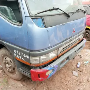 🚚 Tokunbo Mitsubishi Canter Truck for Sale | Located in Onitsha - Reliable & Spacious - Image 4