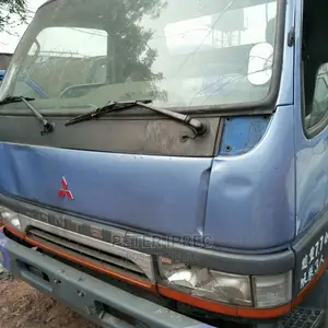 🚚 Tokunbo Mitsubishi Canter Truck for Sale | Located in Onitsha - Reliable & Spacious - Image 6