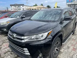 🚙 Toyota Reliable Family SUV | Available in Lagos - Spacious & Well-Maintained