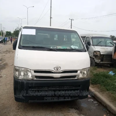 🚐 2008 Toyota HiAce Spacious Van | Available in Lagos - Great for Families