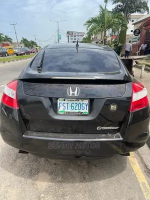 ๐ 2011 Honda Crosstour AWD | Available in Ikeja - Spacious Family SUV, Great Condition - Image 4