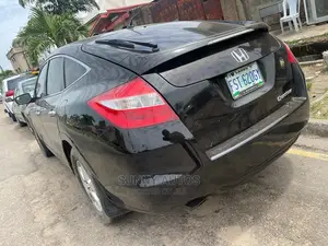๐ 2011 Honda Crosstour AWD | Available in Ikeja - Spacious Family SUV, Great Condition - Image 5