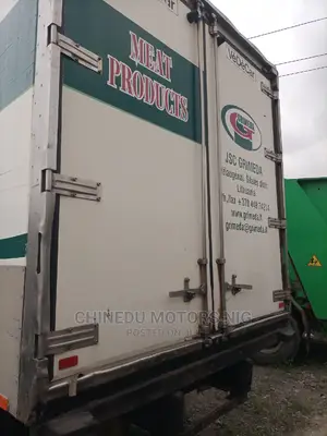 🚛 Mercedes-Benz 1824 Heavy-Duty Truck | Available in Lagos - Well-Maintained & Spacious - Image 5