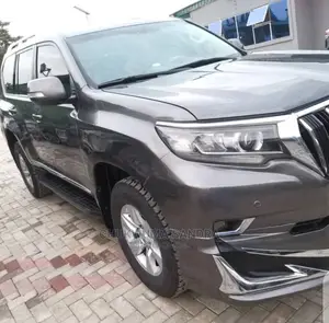 🚙 2019 Toyota Land Cruiser Prado | Excellent Condition in Abuja - Spacious & Reliable - Image 4