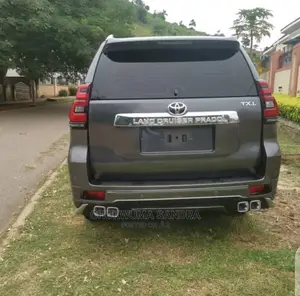 🚙 2019 Toyota Land Cruiser Prado | Excellent Condition in Abuja - Spacious & Reliable - Image 5