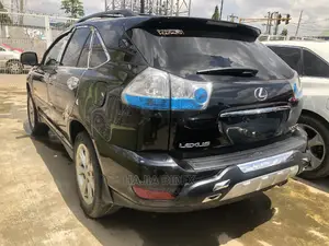 🚙 2007 Lexus RX 350 Black SUV | Available in Ikeja - Well-Maintained & Spacious - Image 3