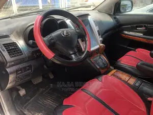 🚙 2007 Lexus RX 350 Black SUV | Available in Ikeja - Well-Maintained & Spacious - Image 5