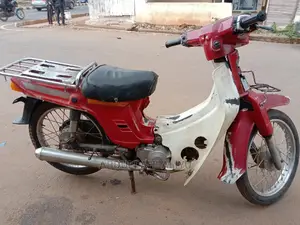 🚲 1982 Suzuki Vintage Motorcycle | Available in Kaduna - Low Mileage & Fun Ride - Image 4