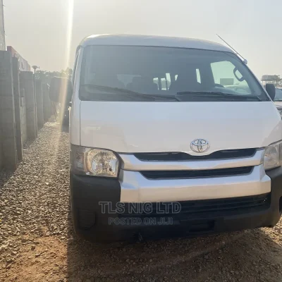 🚐 2012 Toyota HiAce Versatile Van | Available in Abuja - Low Mileage & Spacious