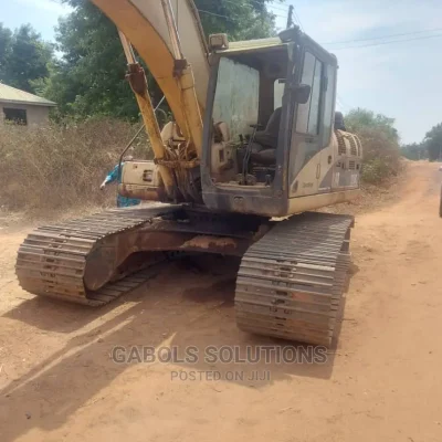🚜 Caterpillar 320CL Excavator | Available in Ekiti, Aramoko - Low Hours & Ready to Work