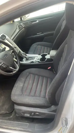 🚗 2017 Ford Fusion SE AWD | Available in Lagos - Low Mileage & Well-Maintained - Image 4