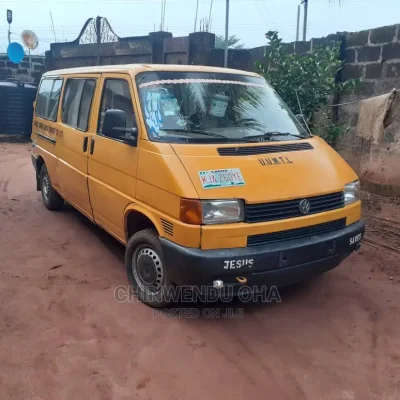 🚐 Classic Volkswagen Transporter | Available in Umu Nneochi - Low Mileage & Retro Style
