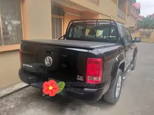 🚙 2012 Volkswagen Amarok Powerful Truck | Available in Ikeja - Well-Maintained & Spacious - Image 5