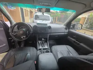 🚙 2012 Volkswagen Amarok Powerful Truck | Available in Ikeja - Well-Maintained & Spacious - Image 3