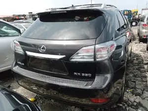 🚙 2011 Lexus RX 350 Gray SUV | Available in Amuwo-Odofin - Low Mileage & Well-Maintained - Image 5