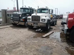 🚚 Mack Heavy-Duty Truck for Sale | Test Drive in Lagos - Well-Maintained & Reliable - Image 3