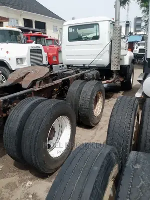 🚚 Mack Heavy-Duty Truck for Sale | Test Drive in Lagos - Well-Maintained & Reliable - Image 5