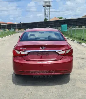 🚗 2013 Hyundai Sonata in Lekki | Well-Maintained, Leather Seats, Low Mileage - Image 5