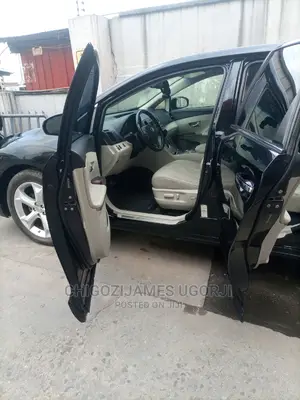 🚗 2009 Toyota Venza V6 | Available in Port Harcourt - Well-Maintained & Spacious - Image 5