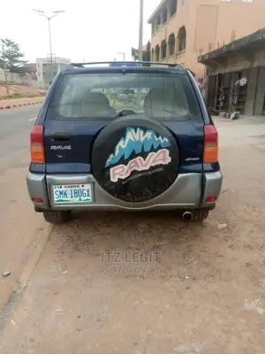 🚙 2006 Toyota RAV4 Reliable SUV | Spacious & Fuel Efficient in Lagos - Image 4