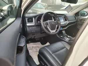 🚙 2019 Toyota Highlander Limited Platinum | Available in Lagos Ikeja - Low Mileage & Well-Maintained - Image 2