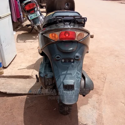 🚲 2012 Honda Dio Scooter for Sale in Nnewi - Smooth Ride, Low Mileage