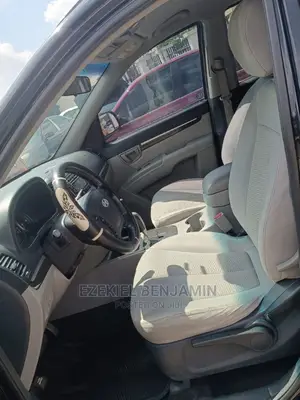 🚙 2009 Hyundai Santa Fe 2.7 V6 SUV | Available in Lagos - Spacious & Well-Maintained - Image 6