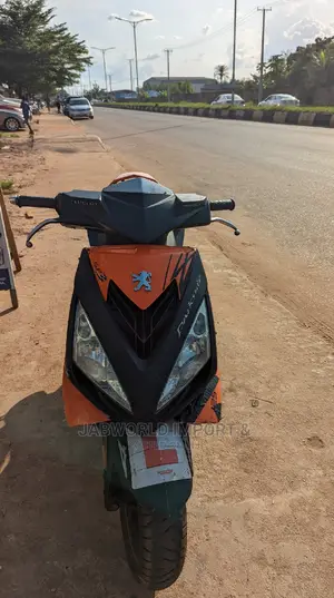 🏍️ Speedfight 3 Sporty Scooter | Available in Lagos - Low Mileage & Reliable - Image 3
