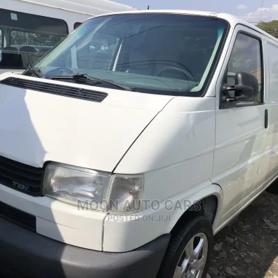 🚐 2004 Volkswagen Transporter | Versatile Van in Lagos - Low Mileage & Well-Maintained