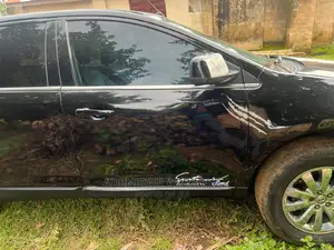 🚗 2010 Ford Edge Family SUV | Available in Ado Ekiti - Low Mileage & Leather Interior - Image 4