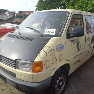 🚐 2004 Volkswagen Transporter | Spacious Family Van in Lagos - Low Mileage & Reliable