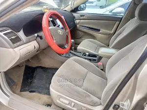 🚗 2006 Toyota Camry Gold Sedan | Available in Lagos - Low Mileage & Reliable - Image 5