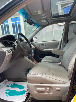 🚙 2004 Toyota Highlander Limited V6 | Spacious SUV in Ikeja - Great Condition & Low Mileage - Image 5