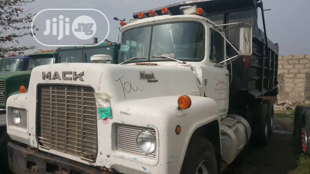 🚛 Mack Heavy-Duty Tipper Truck | Available in Lagos - Excellent Condition & Fast Unloading