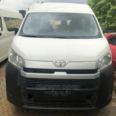 🚐 2022 Toyota HiAce Spacious Van | Available in Lagos - Fuel Efficient & Low Mileage